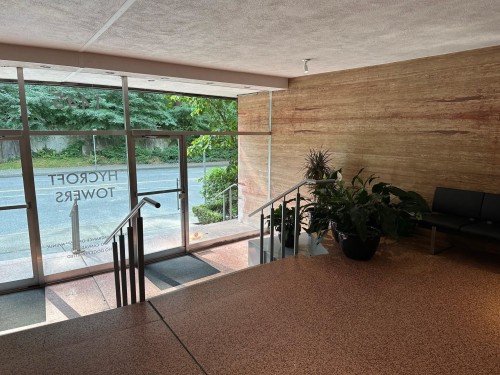 715-1445 Marpole Avenue, Vancouver, BC - Indoor Photo Showing Other Room
