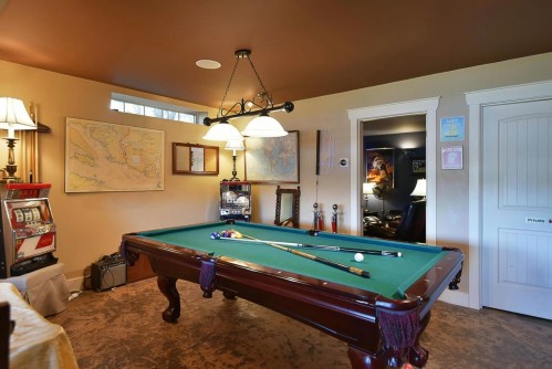 7545 Islets Place, Sechelt, BC - Indoor Photo Showing Other Room