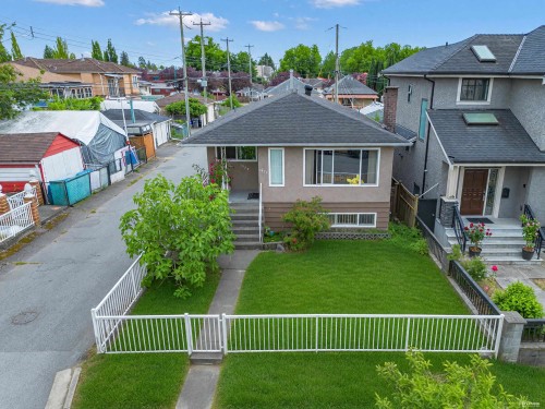 1972 51St Avenue E, Vancouver, BC 