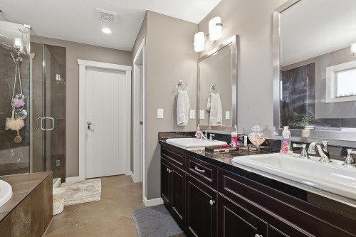 1386 Coast Meridian Road, Coquitlam, BC - Indoor Photo Showing Bathroom