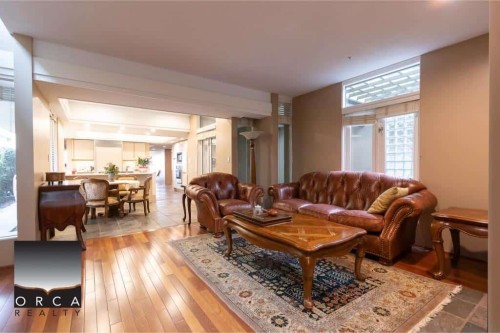 2424 Bellevue Avenue, West Vancouver, BC - Indoor Photo Showing Living Room