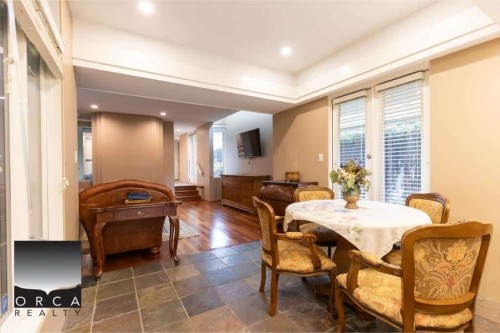 2424 Bellevue Avenue, West Vancouver, BC - Indoor Photo Showing Dining Room