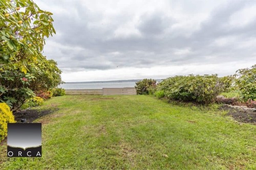 2424 Bellevue Avenue, West Vancouver, BC - Outdoor With Body Of Water With View