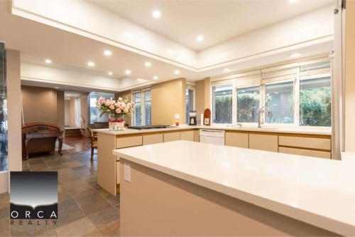 2424 Bellevue Avenue, West Vancouver, BC - Indoor