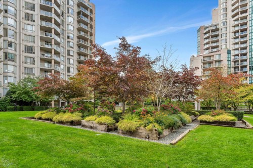 1802-1190 Pipeline Road, Coquitlam, BC - Outdoor With Facade