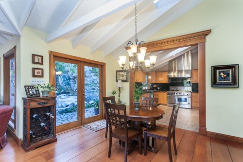 4956 Marine Drive, West Vancouver, BC - Indoor Photo Showing Dining Room