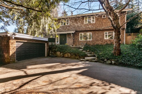 4956 Marine Drive, West Vancouver, BC - Outdoor