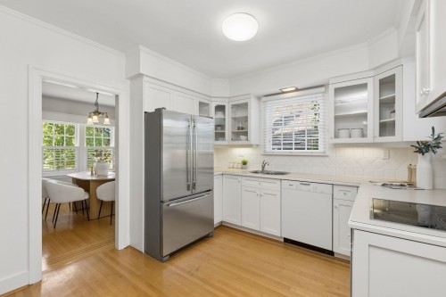 3933 King Edward Avenue W, Vancouver, BC - Indoor Photo Showing Kitchen