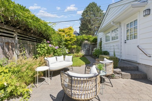 3933 King Edward Avenue W, Vancouver, BC - Outdoor