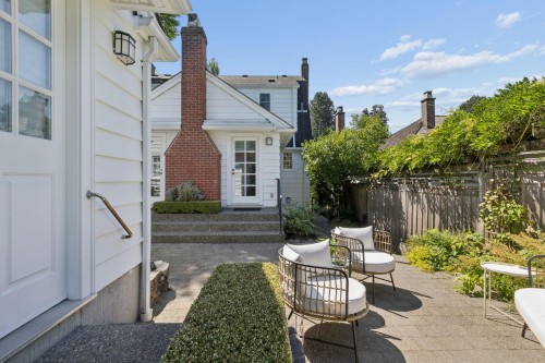 3933 King Edward Avenue W, Vancouver, BC - Outdoor