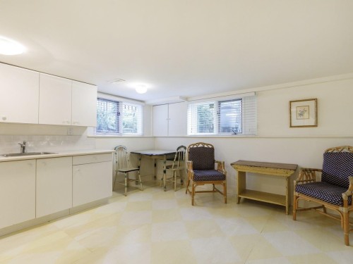 3933 King Edward Avenue W, Vancouver, BC - Indoor