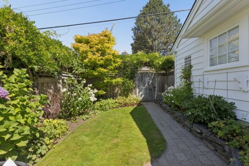3933 King Edward Avenue W, Vancouver, BC - Outdoor