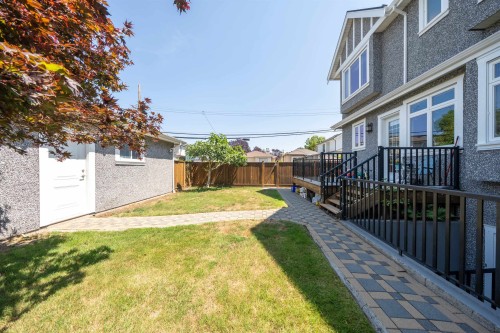 2715 20Th Avenue W, Vancouver, BC - Outdoor