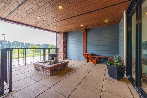 409-22327 River Road, Maple Ridge, BC - Outdoor With Exterior