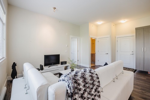 409-22327 River Road, Maple Ridge, BC - Indoor