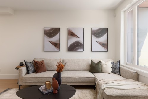 2-6525 Dufferin Avenue, Burnaby, BC - Indoor