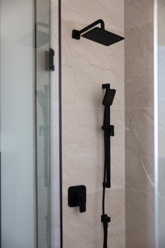 2-6525 Dufferin Avenue, Burnaby, BC - Indoor Photo Showing Bathroom