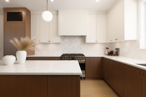 2-6525 Dufferin Avenue, Burnaby, BC - Indoor Photo Showing Kitchen