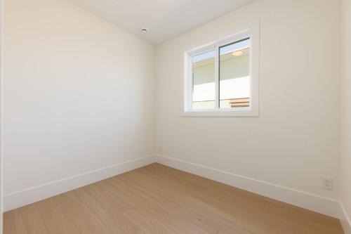 2-6525 Dufferin Avenue, Burnaby, BC - Indoor Photo Showing Other Room