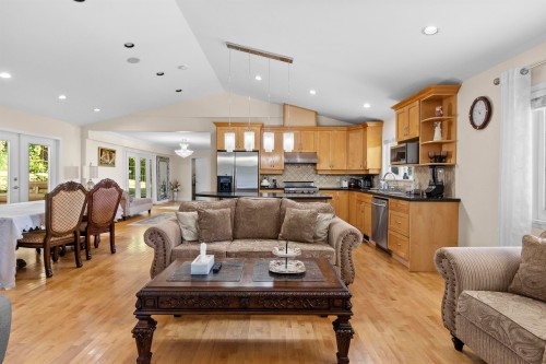 875 Greenwood Road, West Vancouver, BC - Indoor Photo Showing Living Room