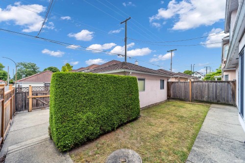 1268 Nanaimo Street, Vancouver, BC - Outdoor