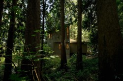 4759 Mountain Highway  North Vancouver, BC V7K 2K7