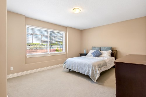 1671 Mallard Court, Coquitlam, BC - Indoor Photo Showing Bedroom