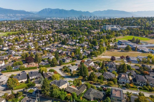 4729 Paton Street, Vancouver, BC - Outdoor With View