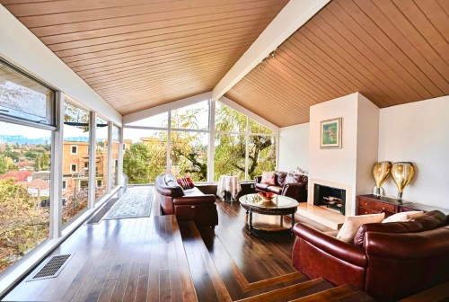 4729 Paton Street, Vancouver, BC - Indoor Photo Showing Other Room With Fireplace
