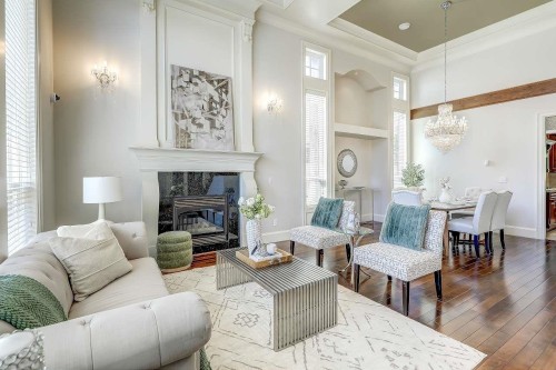 8151 Dalemore Road, Richmond, BC - Indoor Photo Showing Living Room With Fireplace