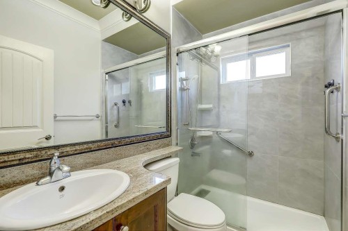 8151 Dalemore Road, Richmond, BC - Indoor Photo Showing Bathroom