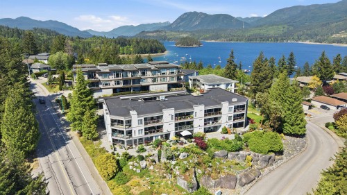 302-5780 Trail Avenue, Sechelt, BC 