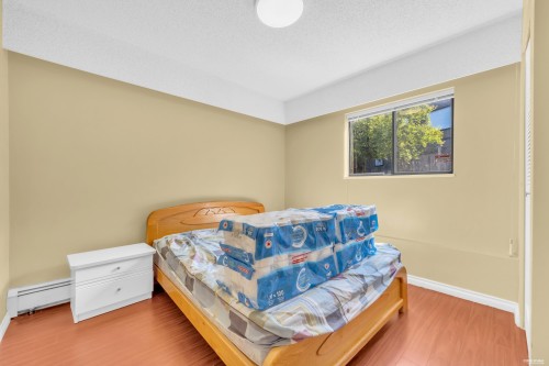 970 Duthie Avenue, Burnaby, BC - Indoor Photo Showing Bedroom