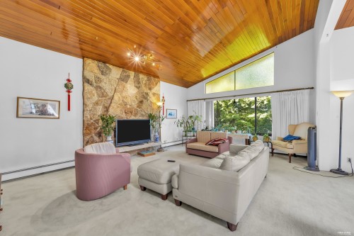 970 Duthie Avenue, Burnaby, BC - Indoor