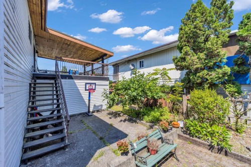 970 Duthie Avenue, Burnaby, BC - Outdoor