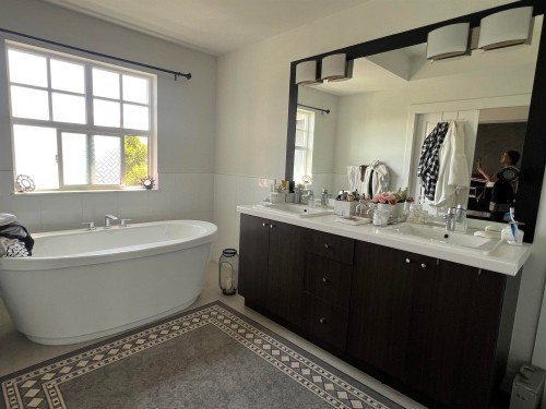 3497 David Avenue, Coquitlam, BC - Indoor Photo Showing Bathroom