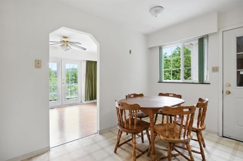 1890 Charles Street, Port Moody, BC - Indoor Photo Showing Dining Room
