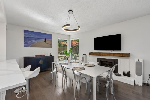 5620 Larson Place, West Vancouver, BC 
