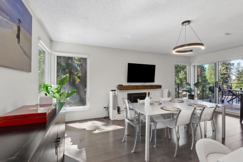 5620 Larson Place, West Vancouver, BC 