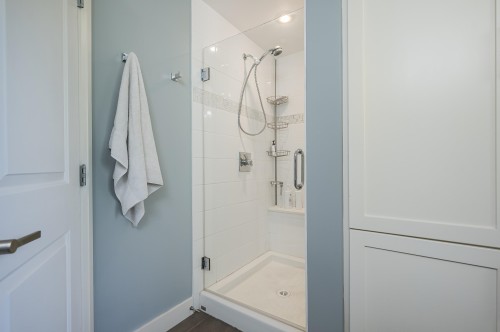 5079 Walker Avenue, Delta, BC - Indoor Photo Showing Bathroom