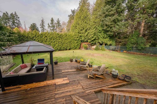 5079 Walker Avenue, Delta, BC - Outdoor With Deck Patio Veranda With Backyard