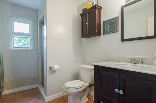 5079 Walker Avenue, Delta, BC - Indoor Photo Showing Bathroom