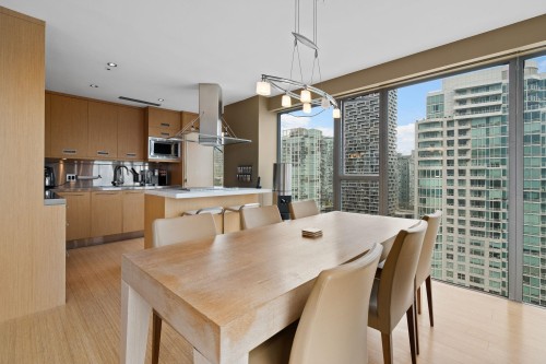 2302-1000 Beach Avenue, Vancouver, BC - Indoor