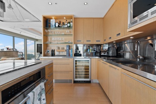 2302-1000 Beach Avenue, Vancouver, BC - Indoor Photo Showing Kitchen With Double Sink