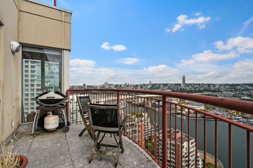2302-1000 Beach Avenue, Vancouver, BC - Outdoor
