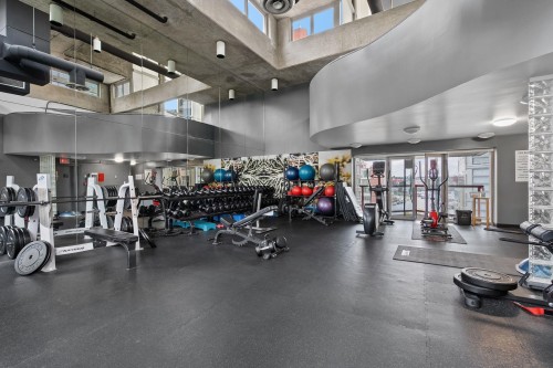 2302-1000 Beach Avenue, Vancouver, BC - Indoor Photo Showing Gym Room