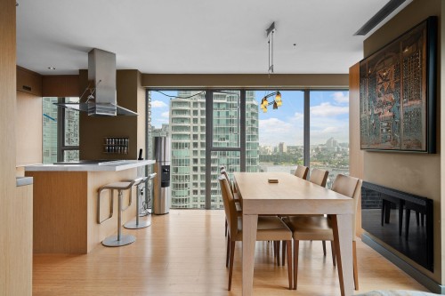 2302-1000 Beach Avenue, Vancouver, BC - Indoor Photo Showing Dining Room