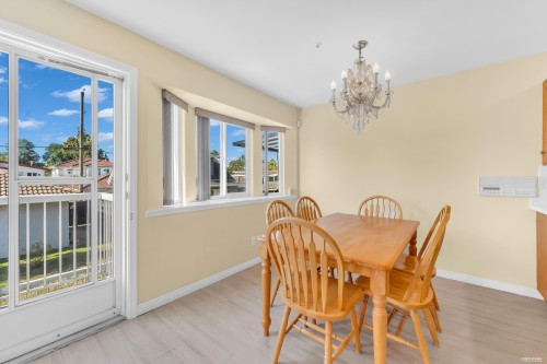 2866 44Th Avenue E, Vancouver, BC - Indoor Photo Showing Dining Room