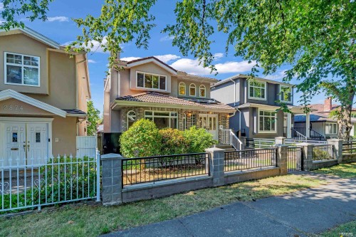 2866 44Th Avenue E, Vancouver, BC - Outdoor With Deck Patio Veranda With Facade