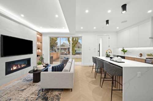 1-1967 13Th Avenue E, Vancouver, BC 